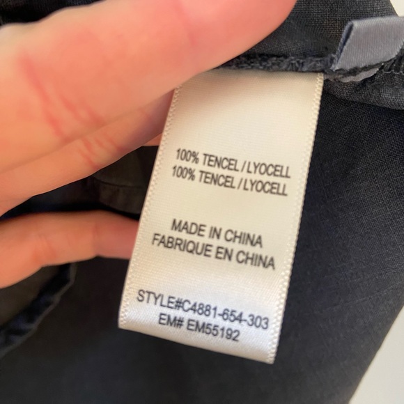 ❌SOLD❌ Cloth & Stone Washed Button Down - Picture 9 of 9